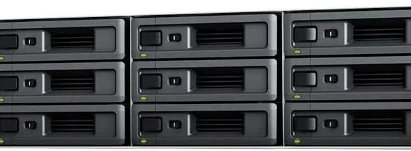 SERVIDOR NAS SYNOLOGY RACKSTATION RS2423RP+ - AMD Ryzen V1780B - 8GB RAM - 12 BAHIAS - FUENTE REDUNDANTE